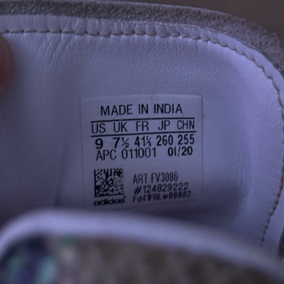 Adidas - Sam Smith - Women's Sneakers with Gold and Multicolor Snakeskin Accents - Picture 5 of 5